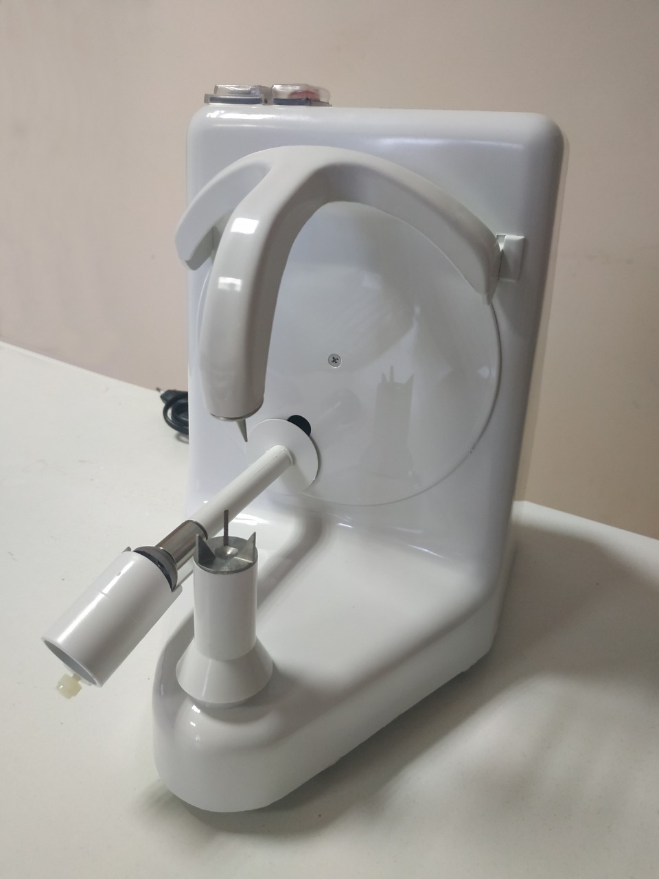 Машина для очистки апельсинов, киви, яблок, грейпфрутов, груш и других фруктов  - <ro>Изображение</ro><ru>Изображение</ru> #1, <ru>Объявление</ru> #1719969