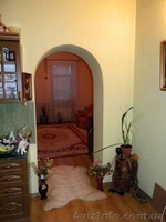 продам квартиру в центре ужгорода - <ro>Изображение</ro><ru>Изображение</ru> #2, <ru>Объявление</ru> #6771