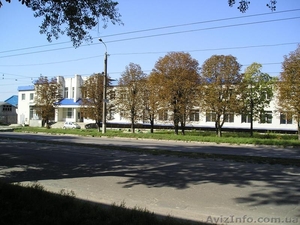 целостный имущественный комплекс,  с огороженной территорией