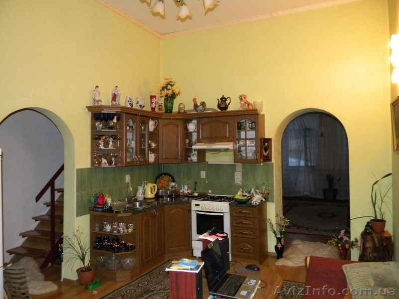 продам квартиру в центре ужгорода - <ro>Изображение</ro><ru>Изображение</ru> #1, <ru>Объявление</ru> #6771