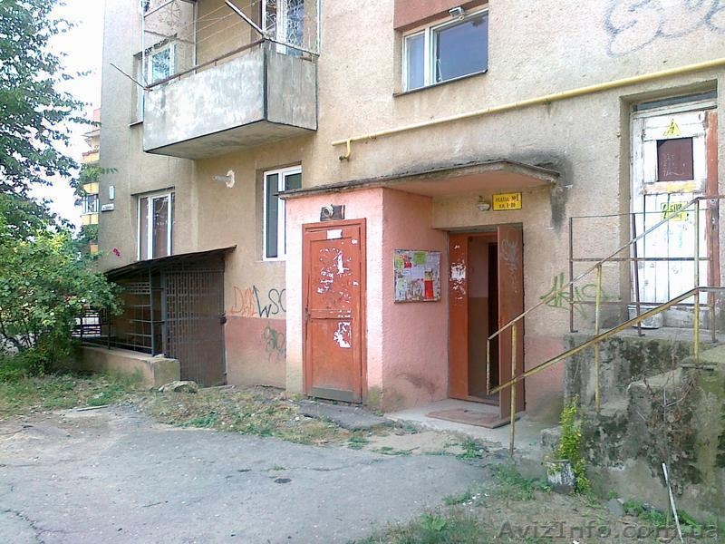 Продам квартиру на вул. Міцкевича м.Ужгород - <ro>Изображение</ro><ru>Изображение</ru> #1, <ru>Объявление</ru> #831393