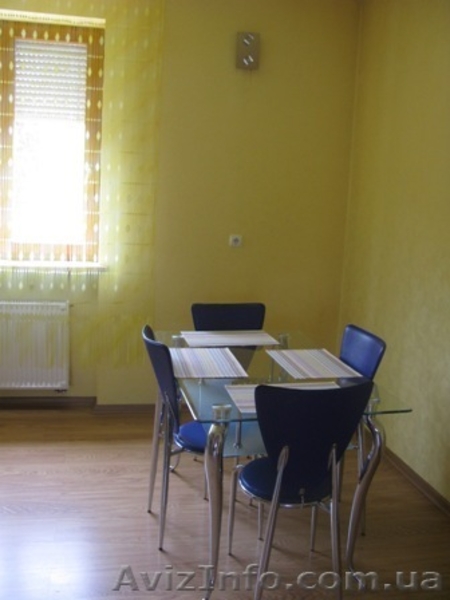 Посуточно апартаменты в частном доме - <ro>Изображение</ro><ru>Изображение</ru> #3, <ru>Объявление</ru> #1022776