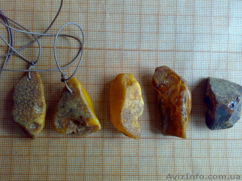 Кулоны из натурального необработанного янтаря. - <ro>Изображение</ro><ru>Изображение</ru> #1, <ru>Объявление</ru> #838953