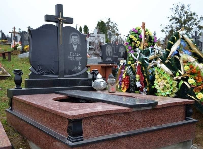 Пам'ятники та вироби з граніту - ФОП «Корпош» - <ro>Изображение</ro><ru>Изображение</ru> #2, <ru>Объявление</ru> #1648711