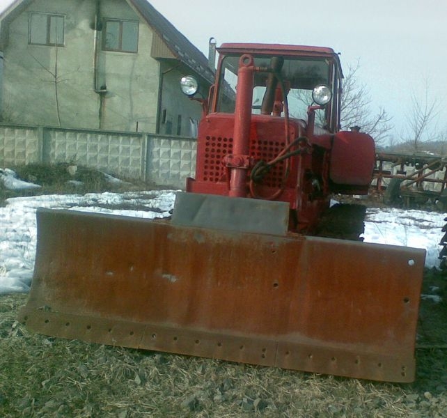 Продаем гусеничный бульдозер ДТ-75, 1985 г.в. - <ro>Изображение</ro><ru>Изображение</ru> #1, <ru>Объявление</ru> #1646708